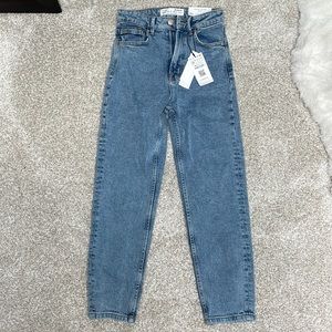 Stradivarius Slim Fit Mom Jeans